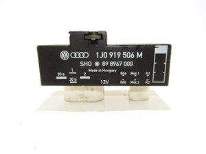VW POLO IV 9N COOLING FAN RELAY Lüfter Relais Steuergerät 1J0919506M