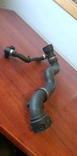 BMW 3er E46 Wasserschlauch Zulaufrohr Thermostat Kühler Halbschnitt 7520670