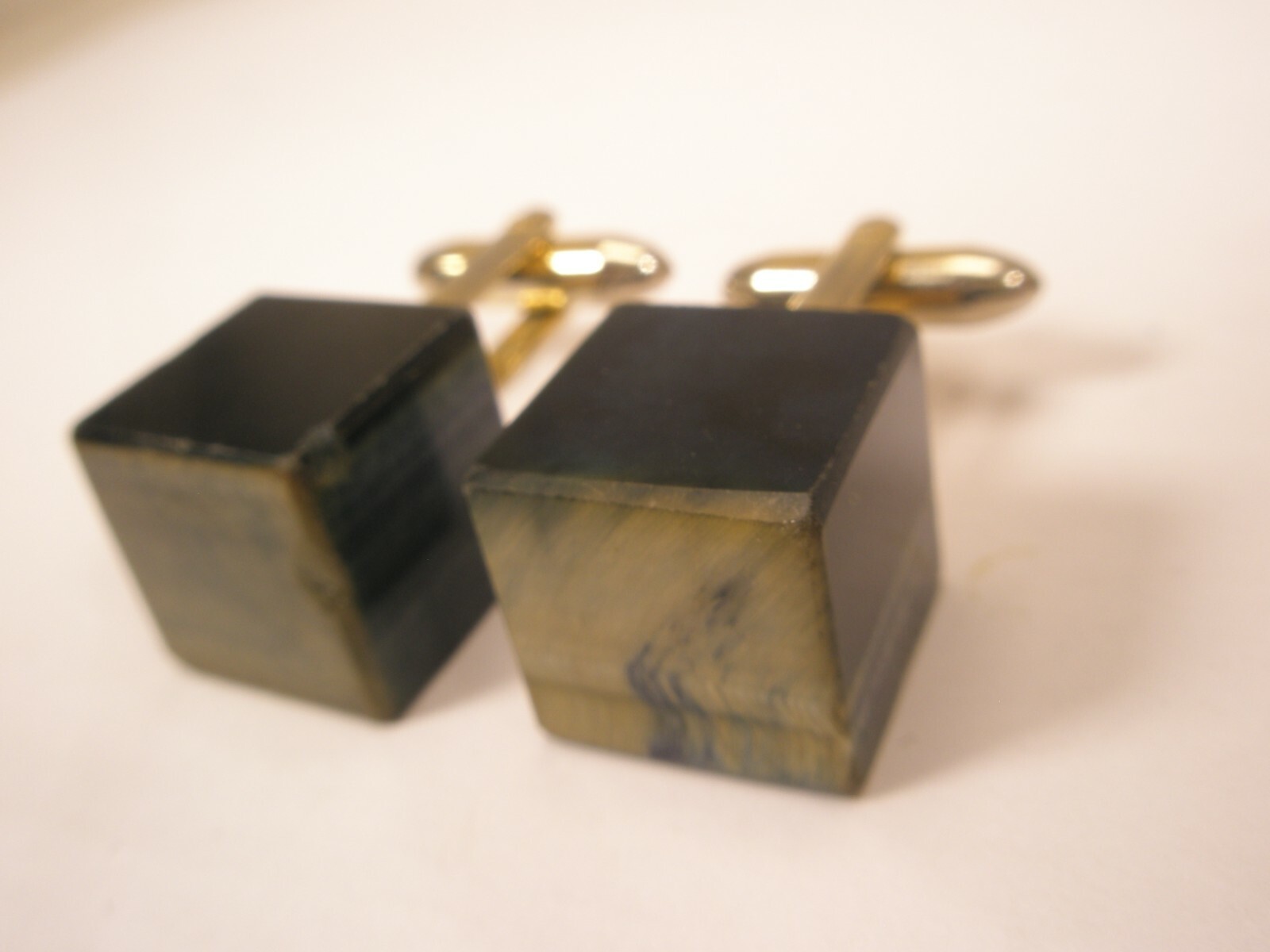 Cubes Tiger's or Eagle's Eye Solid Blocks Vintage… - image 3