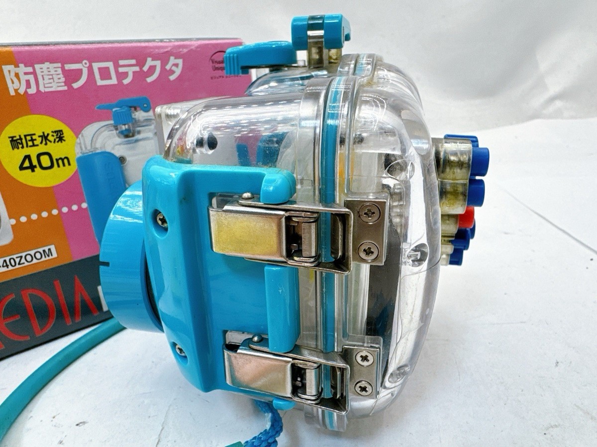 Olympus C-40ZOOM デジタルカメラ 防水ケース・新品エネループ付き Olympus CAMEDIA PT-012 Waterproof Housing Case w/Box For C-40ZOOM