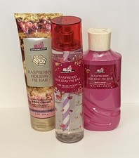 Bath Body Works Raspberry Holiday Pie Bar Body Wash, Body Wash, Mist Set
