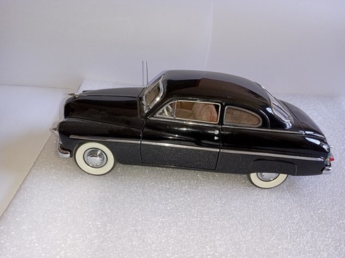 Danbury Mint 1949 Mercury Club Coupe Black Diecast Modelauto: schaal 1:24 - België