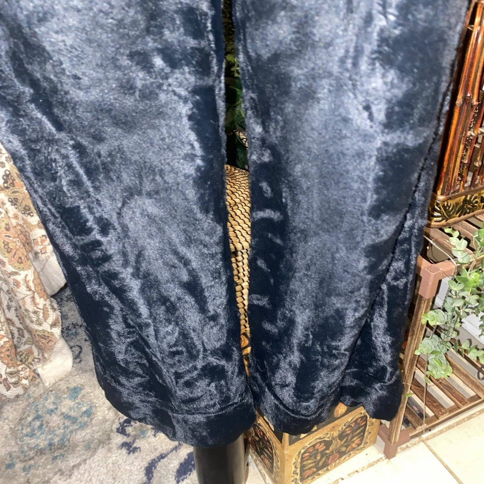 Vintage 1960s Black Faux Fur Shaggy Pedal Pusher Trouser Pants RARE Boho Retro - Image 4 of 4