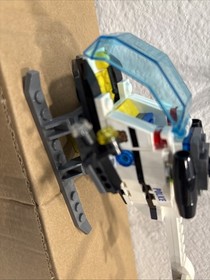 LEGO CITY: Crooks Island (60131)- Helicopter Only
