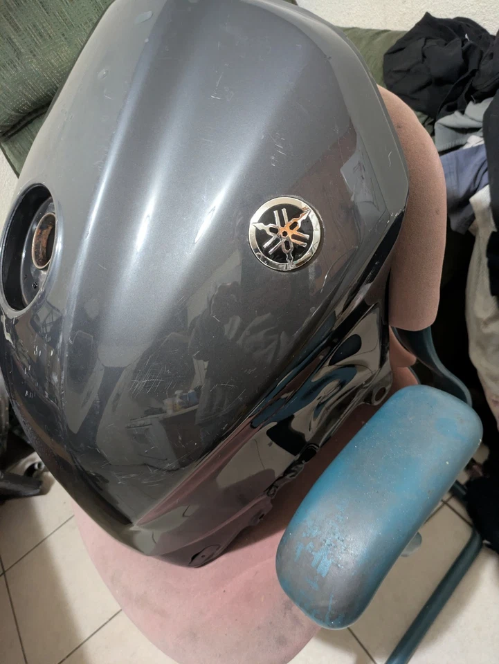 Yamaha FJR 1300 2006 tanque de gasolina Foto 2 de 4