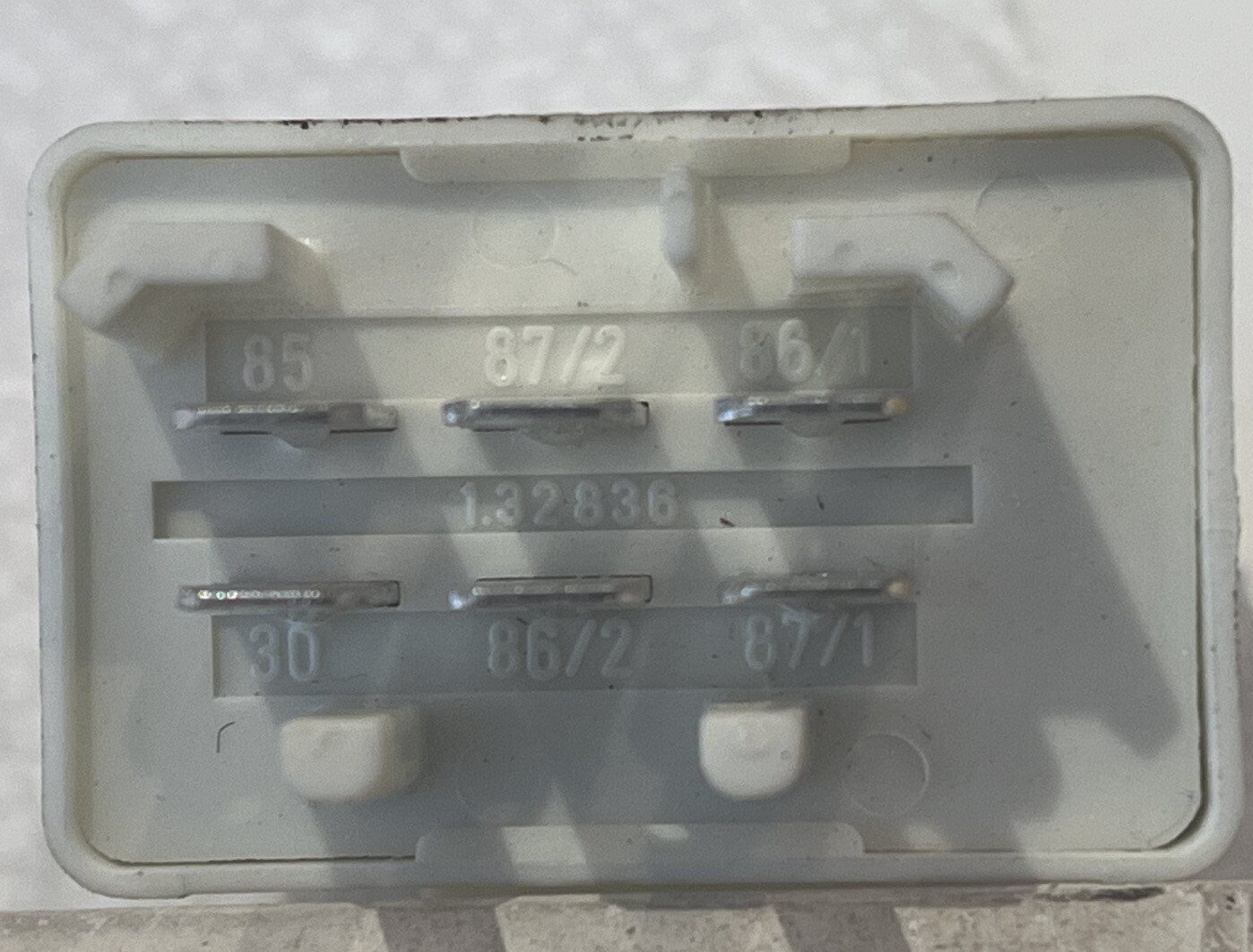 Fuel System Relay Volvo 240 740 760 780 940 3523608 898151