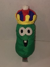 VTG Veggie Tales Larry the Cucumber King George 2000 Fisher Price Stuffed Plush