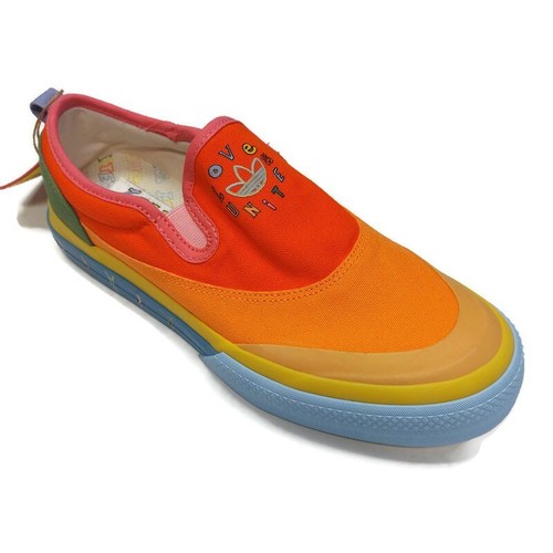 nizza slip on pride