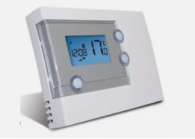 Salus RT500 Digital programmierbarer kabelgebundener Thermostat, neu, Karton beschädigt, ohne Batterie
