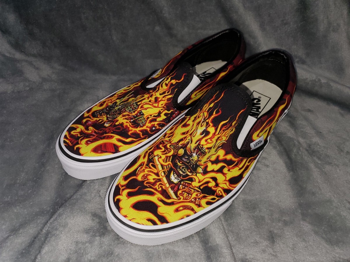 Vans Classic Slip-on Samurai Rising Unisex Sizing 9.5 Mens 11 Womens VANS CLASSIC SLIP-ON SAMURAI RISING BLACK RES SHOES US KIDS  main image 3