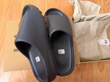 adidas Yeezy Slide Onyx Size 12 HQ6448 Brand New /Shipping Fast  