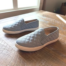 Steve Madden ECNTRCQT Women's Quilted Slip On Sneakers 8.5M Light Blue Casual
