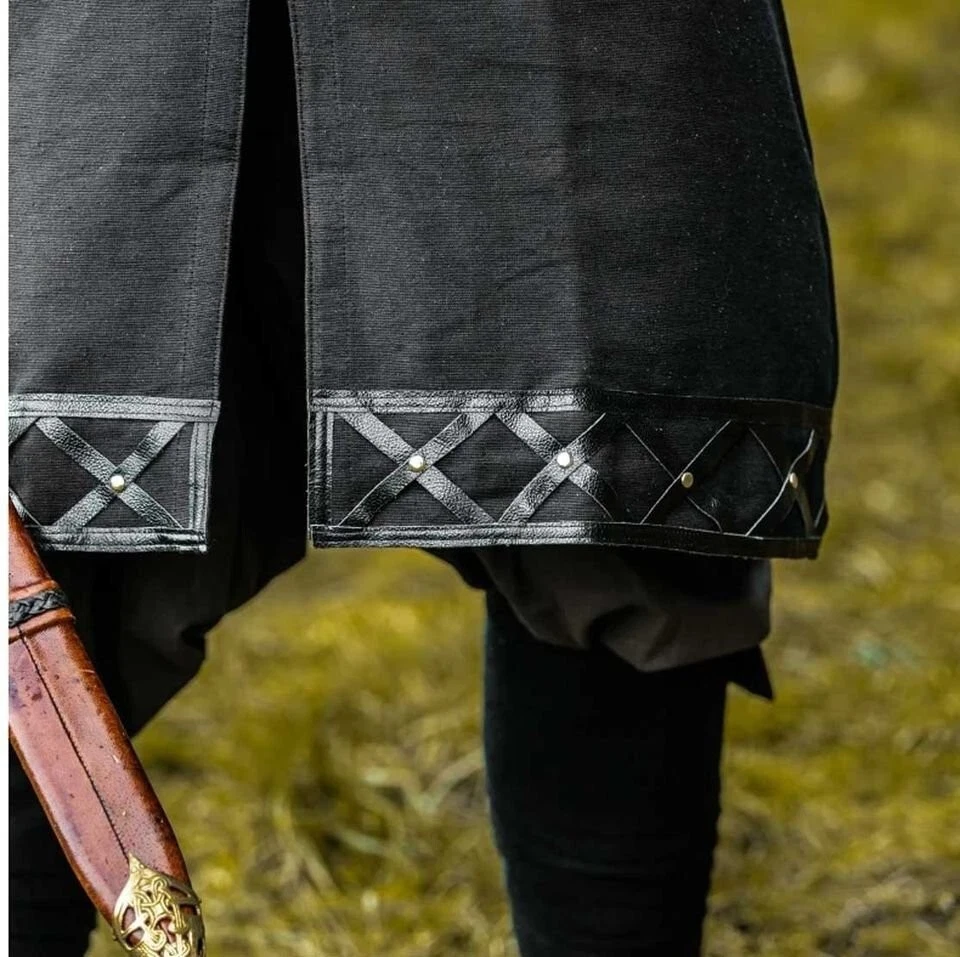 Wikinger Tunika mit aufwändigen Lederapplikationen in schwarz - Bild 2 von 4
