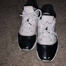 Size 9.5 - Air Jordan 11 Retro Low Concord