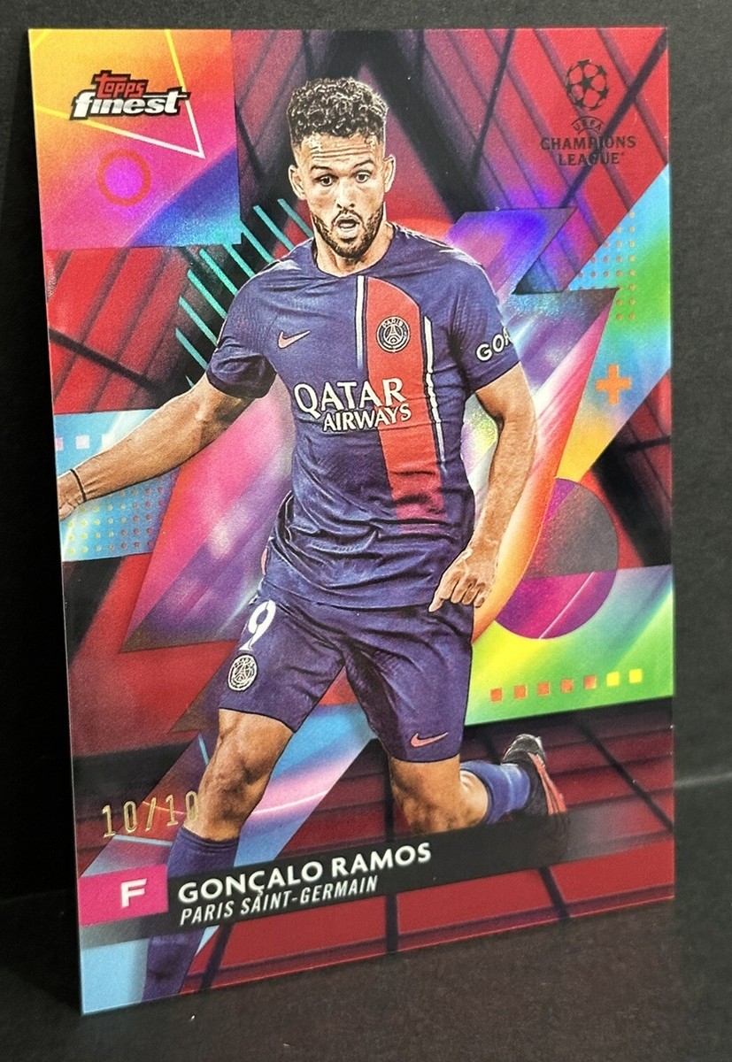2023-24 Topps Finest UCC PSG Goncalo Ramos Black Red Vaporwave #10