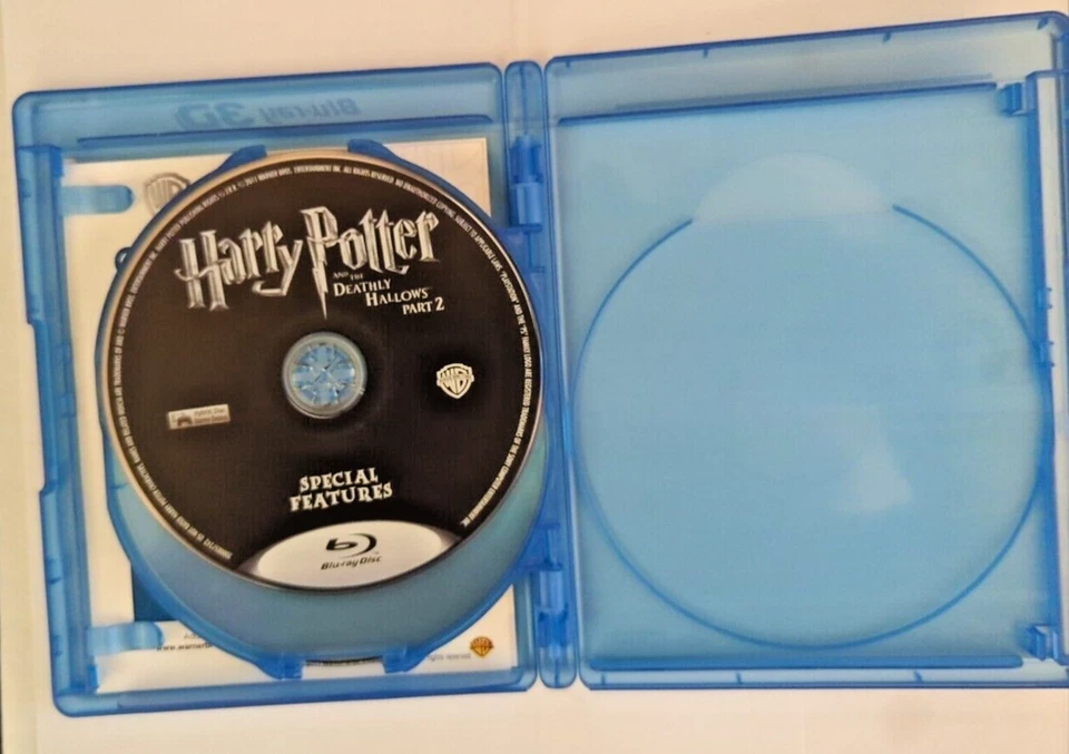 Harry Potter and the Deathly Hallows, Part 2 (3D/Blu-Ray/DVD 4-Disc Set, 2011) - Image 4 of 4