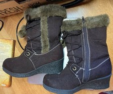 girls sonoma brown snow boots w/ tassle ties zipper size 4 fur lined.Exc.Cond