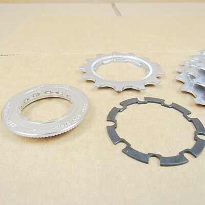 Cassette Shimano HG70 8 Vitesses 13-23 Dents - N.O.S Neuve Sous Emballage