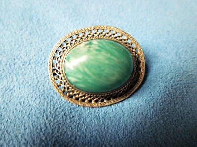 小物 80's Vintage stone  Green Eage Vintage Apple Green Jadeite Cabochon Ring in 14K Yellow Gold