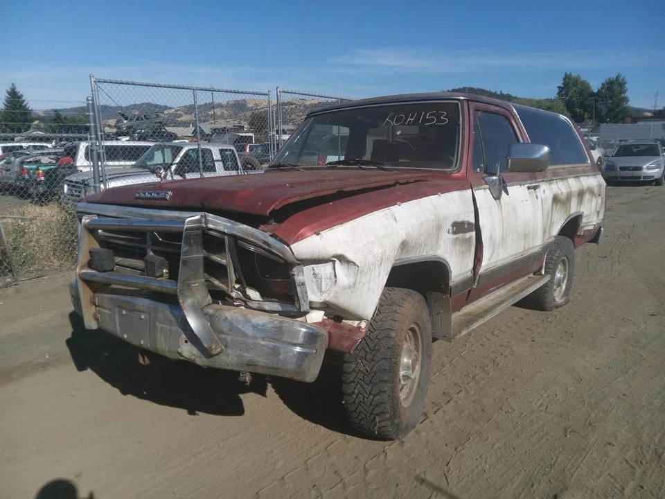 Used Brake Master Cylinder fits: 1989 Dodge Ramcharger  Grade A - Image 3 of 4