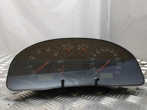 VW PASSAT B5 3B2 Kombiinstrument 3B0919861BX 1.60 Petrol 2000 11434290