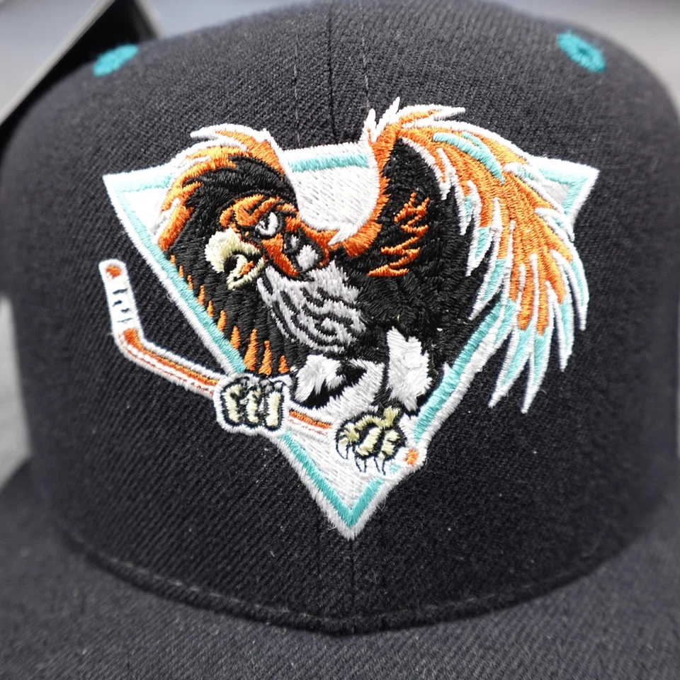 Gorra ajustada vintage Fresno Falcons para hombre 7 1/8 negra hockey nueva era hecha en EE. UU. Foto 4 de 4