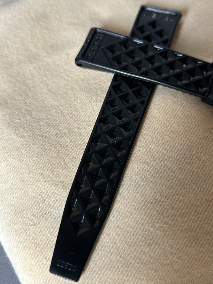 Tropic Noir NOS 19mm    Yema / Rolex/ Omega/ Cartier / Breitling/ Vintage - Photo 3/3