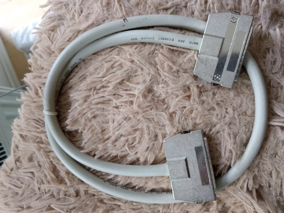SCSI KABEL 2x 68 Pol Stecker männlich (male) voll belegt 10mm dick Profiware - Bild 3 von 4