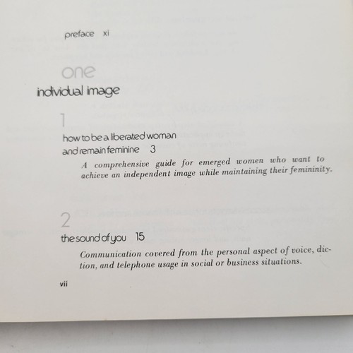 Vintage 1975 Womans Contemporary Image Hardcover Book Dust Jacket Ex Library - Bild 10 von 18