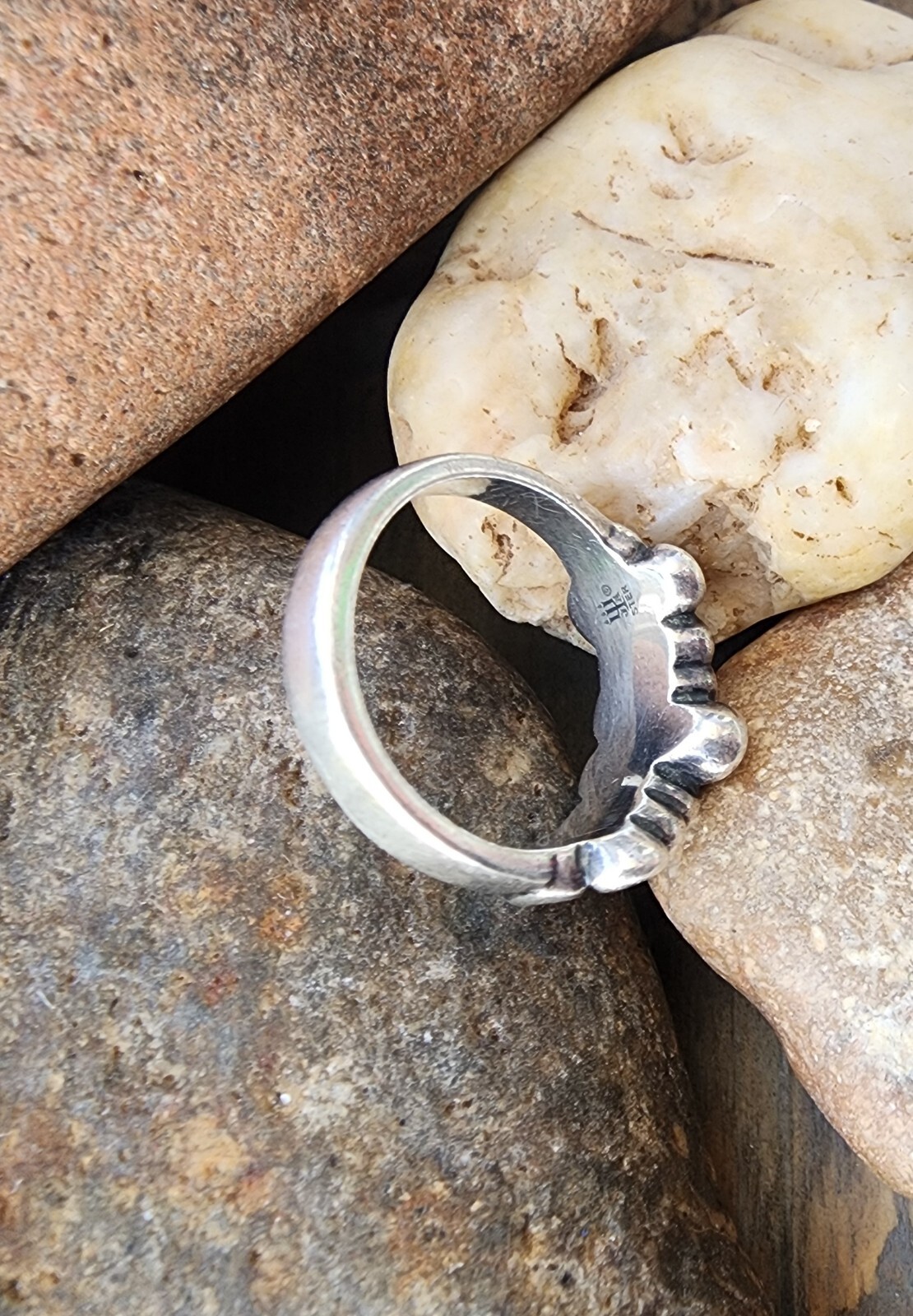 James Avery Size 7 Triple Flower Ring RETIRED Nice! S… Gem