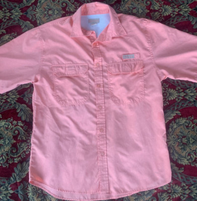 Realtree Fishing Shirt Coral Size M Two Front Flap Pockets, Vented Back