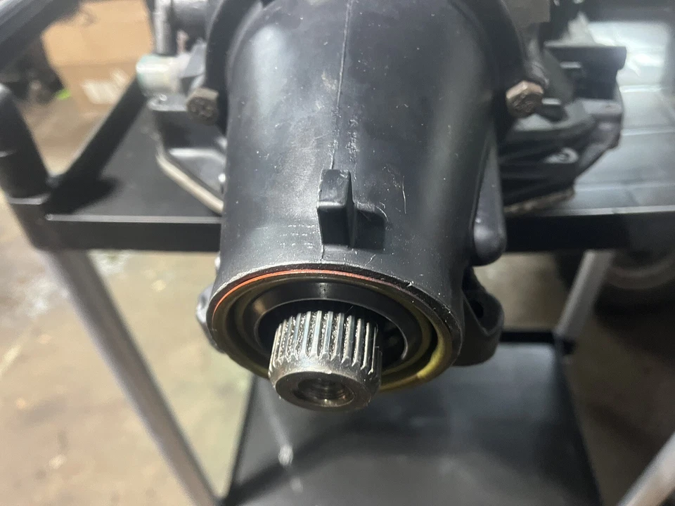 Rebuilt 4L80E Transmission 2WD/4WD LS Style bell housing. - Image 4 of 4