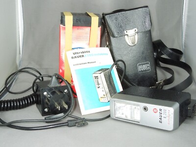 Vintage German Ultrablitz Bauer E200 Autoblitz Flash w/ Cord & Manual +Carrycase