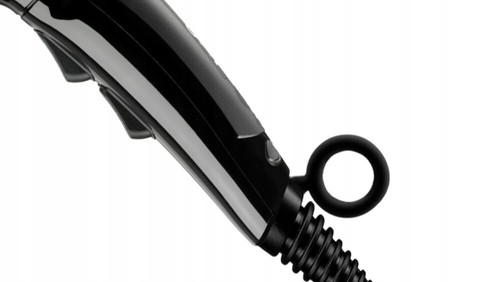 à prix réduit SCHWARZER HAARTROCKNER MIT DIFFUSOR LEISTUNGSSTARKE BABYLISS 6715DE 2400W