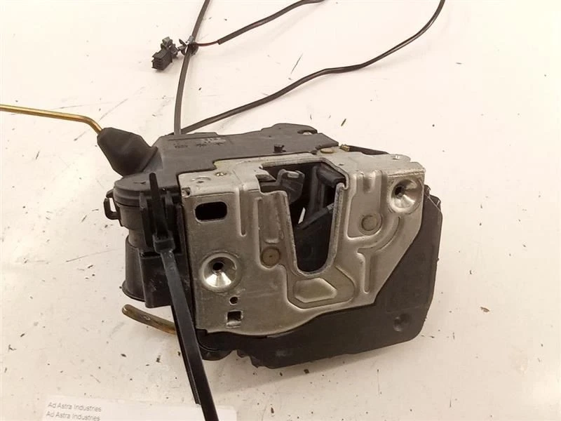 Mercedes-Benz SLK280 2006 2007 2008 actuador de cerradura de puerta del conductor delantero izquierdo OEM Foto 4 de 4