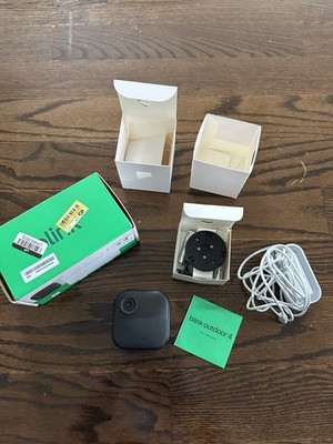 Outdoor 4 - Wireless Battery Operated Smart Security Camera System with 1 Cam