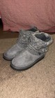 UGG Women’s Gray Bootie Slippers Size 7 Faux Suede Faux Fur Lined Knit Cuff — photo 4