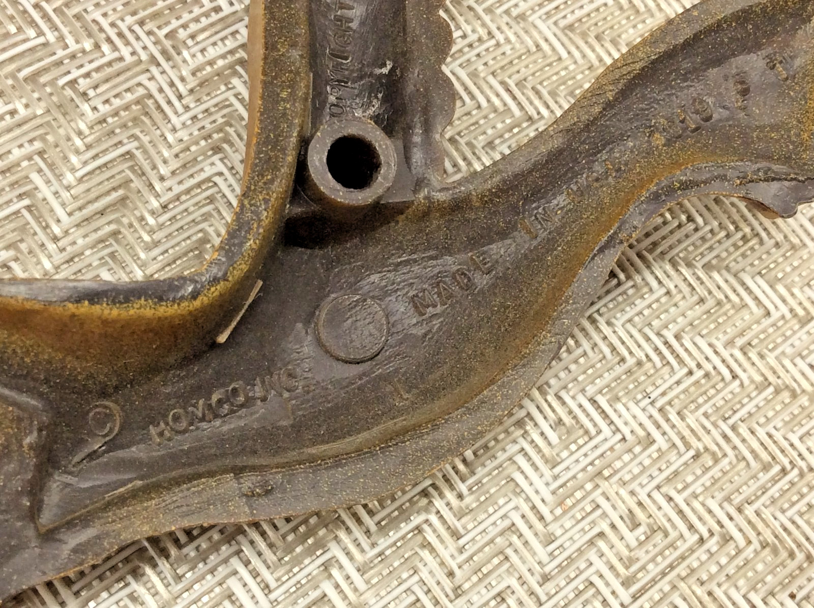 Homeco Wall Art Decor Flying Seagulls 12" Hanging Faux Wood Finish Vintage 1981