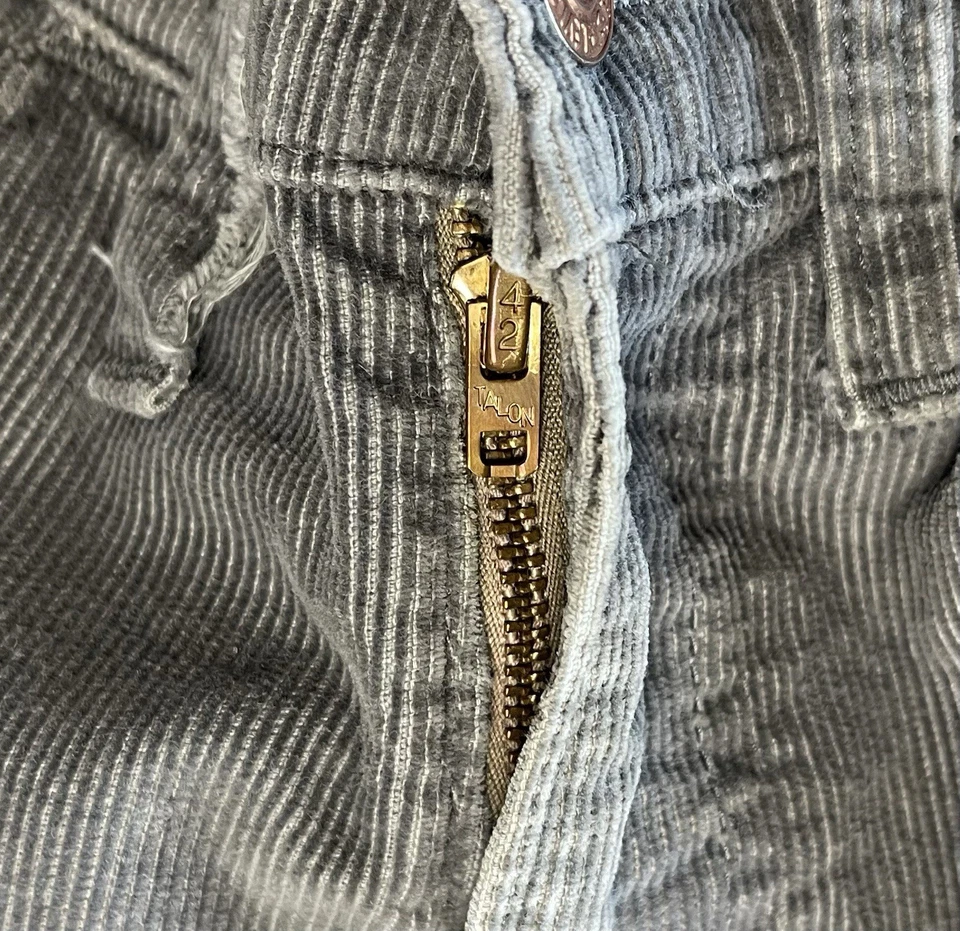 Pantalones True Vintage Levi’s Big E Pana Bootcut Garra Hechos en EE. UU. 30x31 Gris Foto 3 de 4