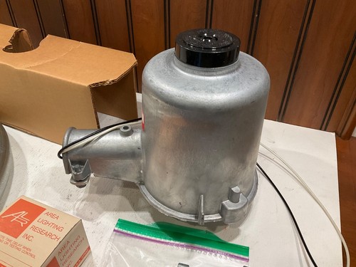 Vintage American Electric Security Light Heavy Duty Model L18C New NOS - Picture 8 of 15