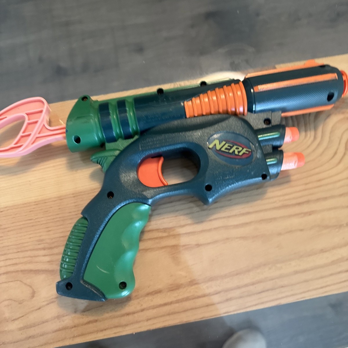 NERF C-044a Dart Gun 2003 Blue And Green Pull Back Single Fire