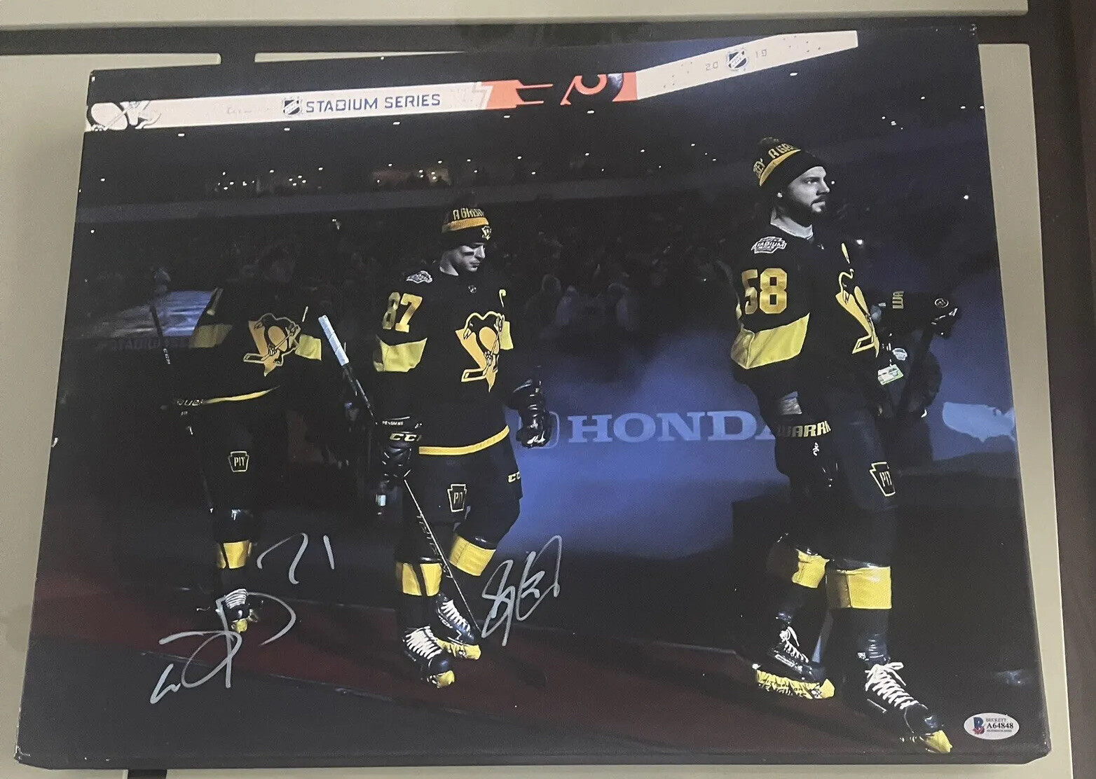 Sidney Crosby Autographed Memorabilia