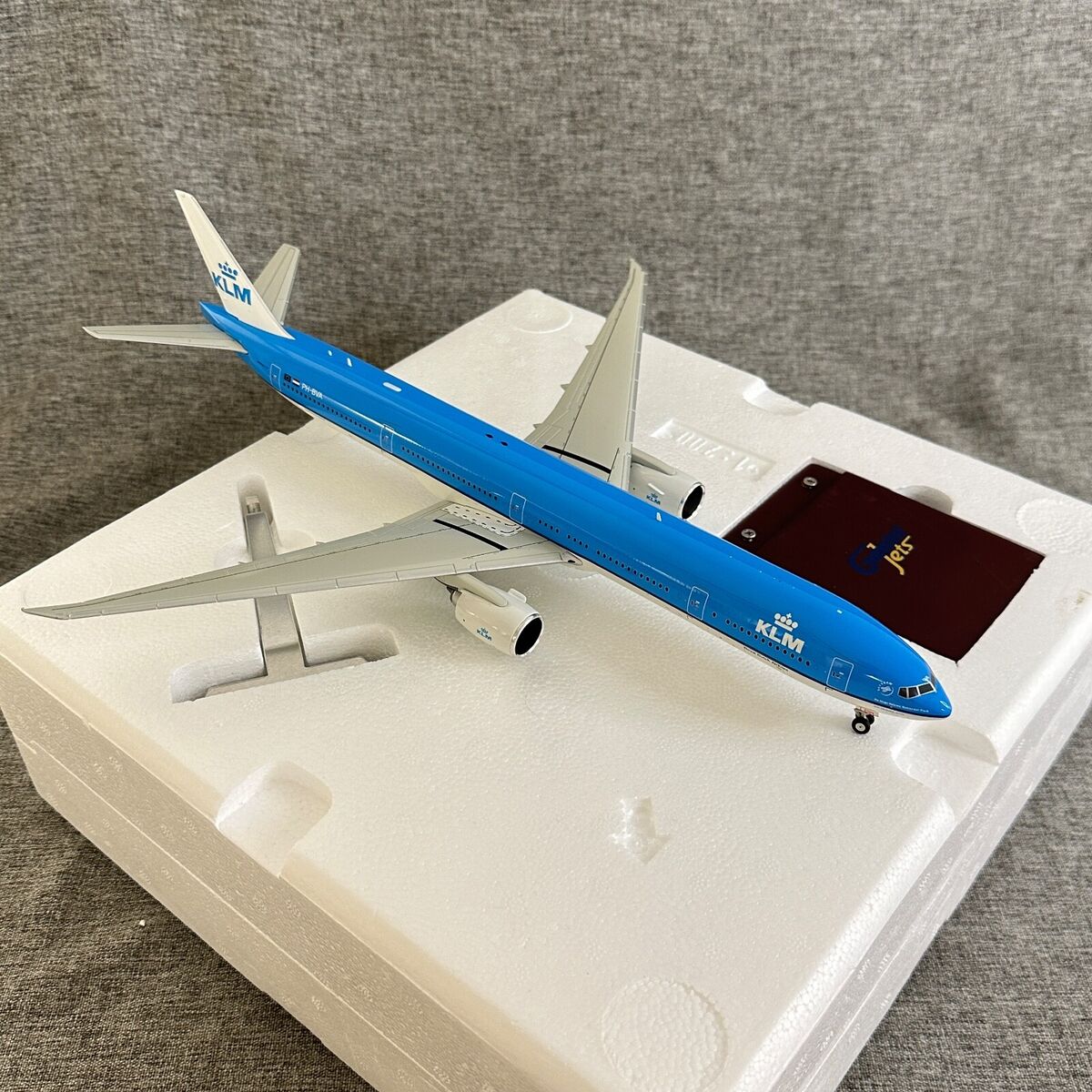 1/200 Diecast KLM B-777-300ER Airlines model PH-BVA Gemini 1/200 Diecast KLM B-777-300ER Airlines model PH-BVA Gemini