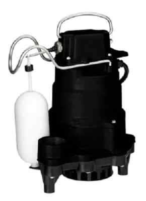 Master Plumber 235820 1/2 HP Submersible Iron Sump Pump w/ Float Switch 3780 GPH