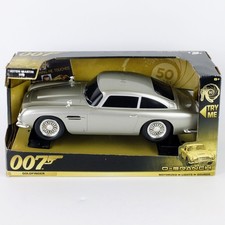 James Bond 007 Goldfinger Aston Martin DB5, Motorized-Lights-Sounds by Toy State