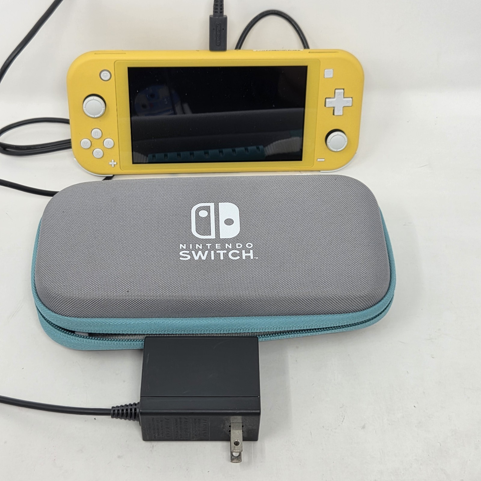 Nintendo Switch Lite Handheld Console Yellow 32GB w/ Case & Charger - Excellent