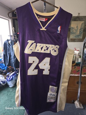 Mens Mitchell & Ness Kobe Bryant Hall of Fame jersey Size large NWOT
