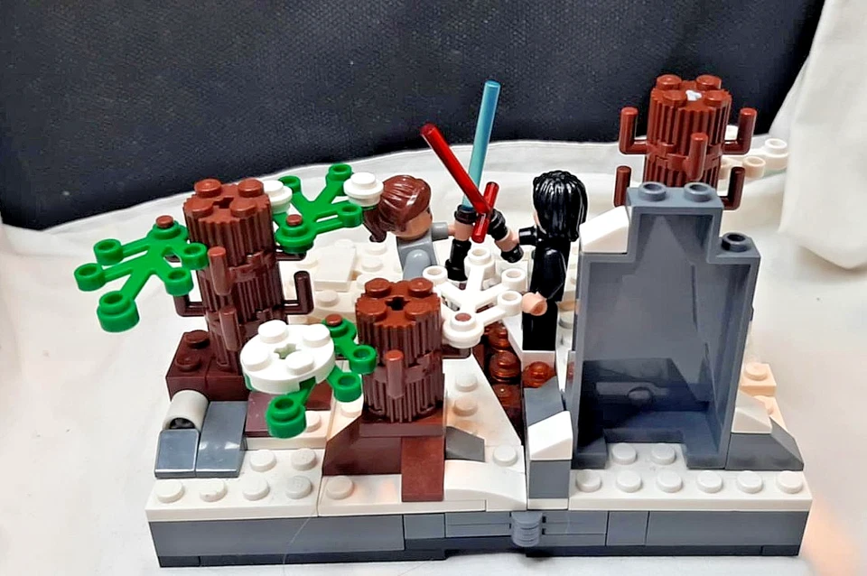 LEGO Star Wars 75236 Duel on Starkiller Base, photo 4 sur 5