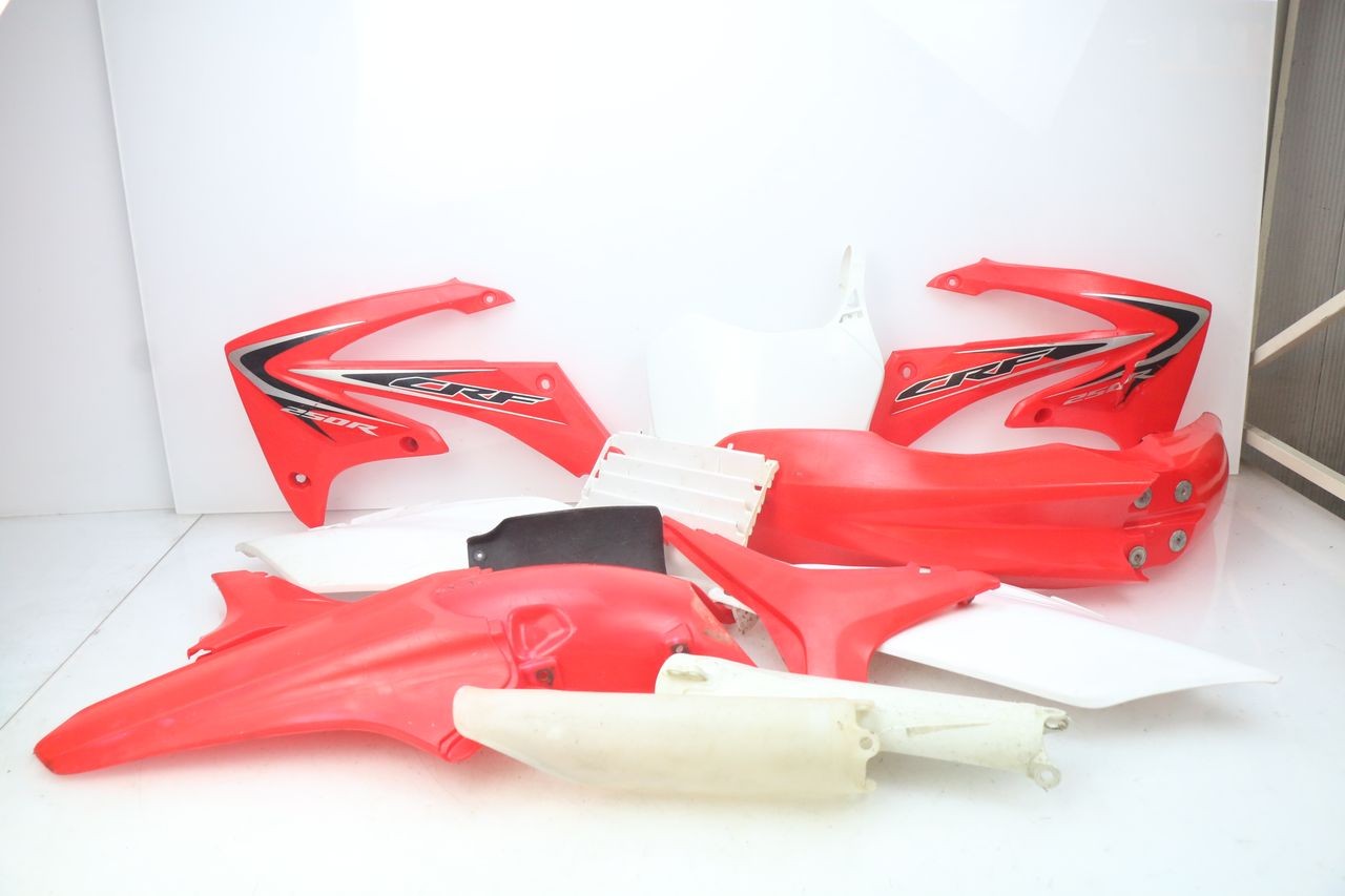 COMPLETE FAIRING BODY - HONDA CRF 250 (2013 - 2016)