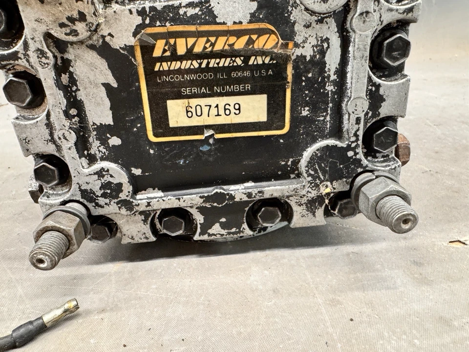 Compresor de aire acondicionado AMC AMX Rambler 1969 1970 Rebel Javelin Gremlin Jeep CJ Hurst Foto 2 de 4